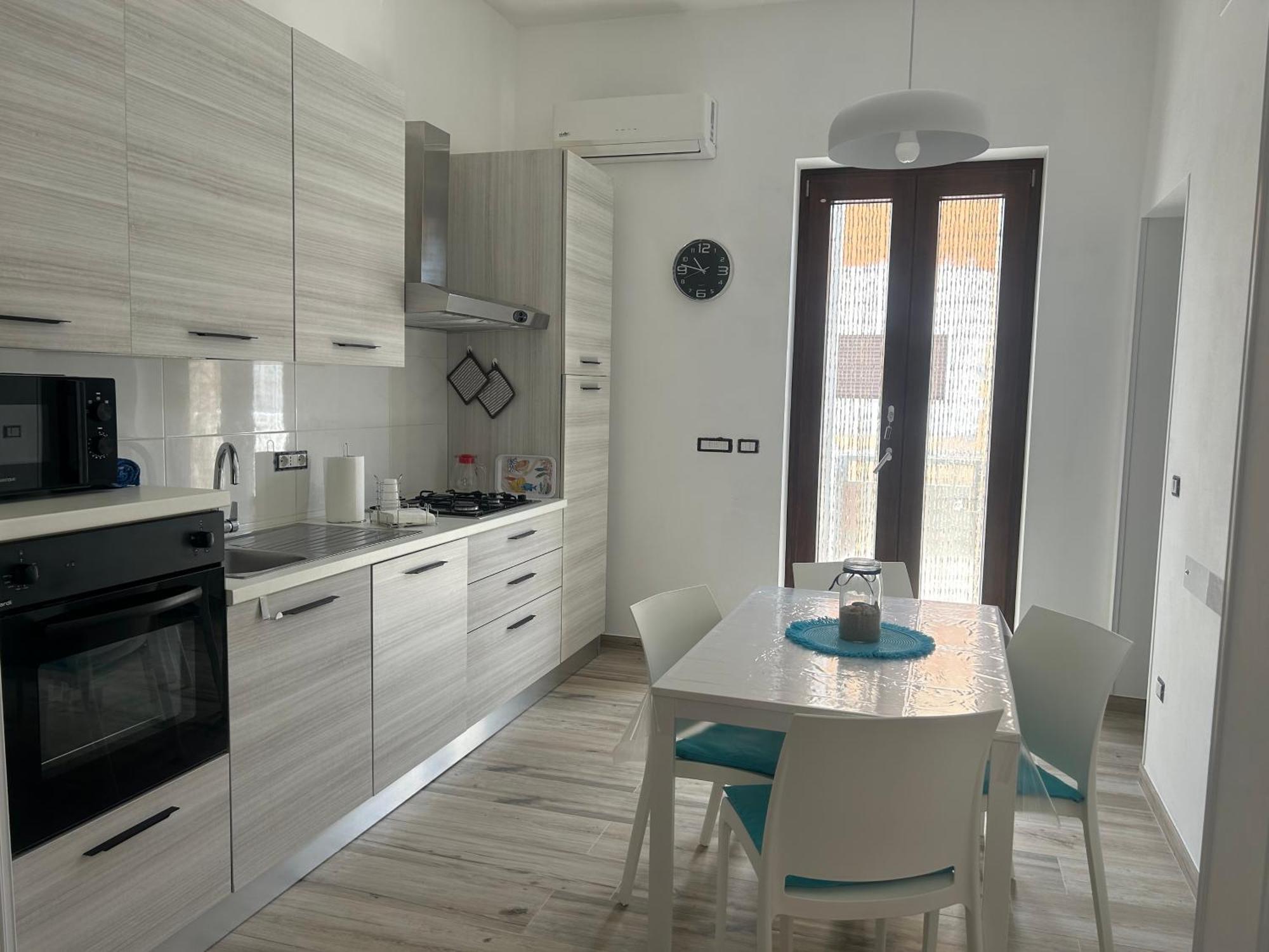 Casa Vacanze Nina Торре-Ово Экстерьер фото