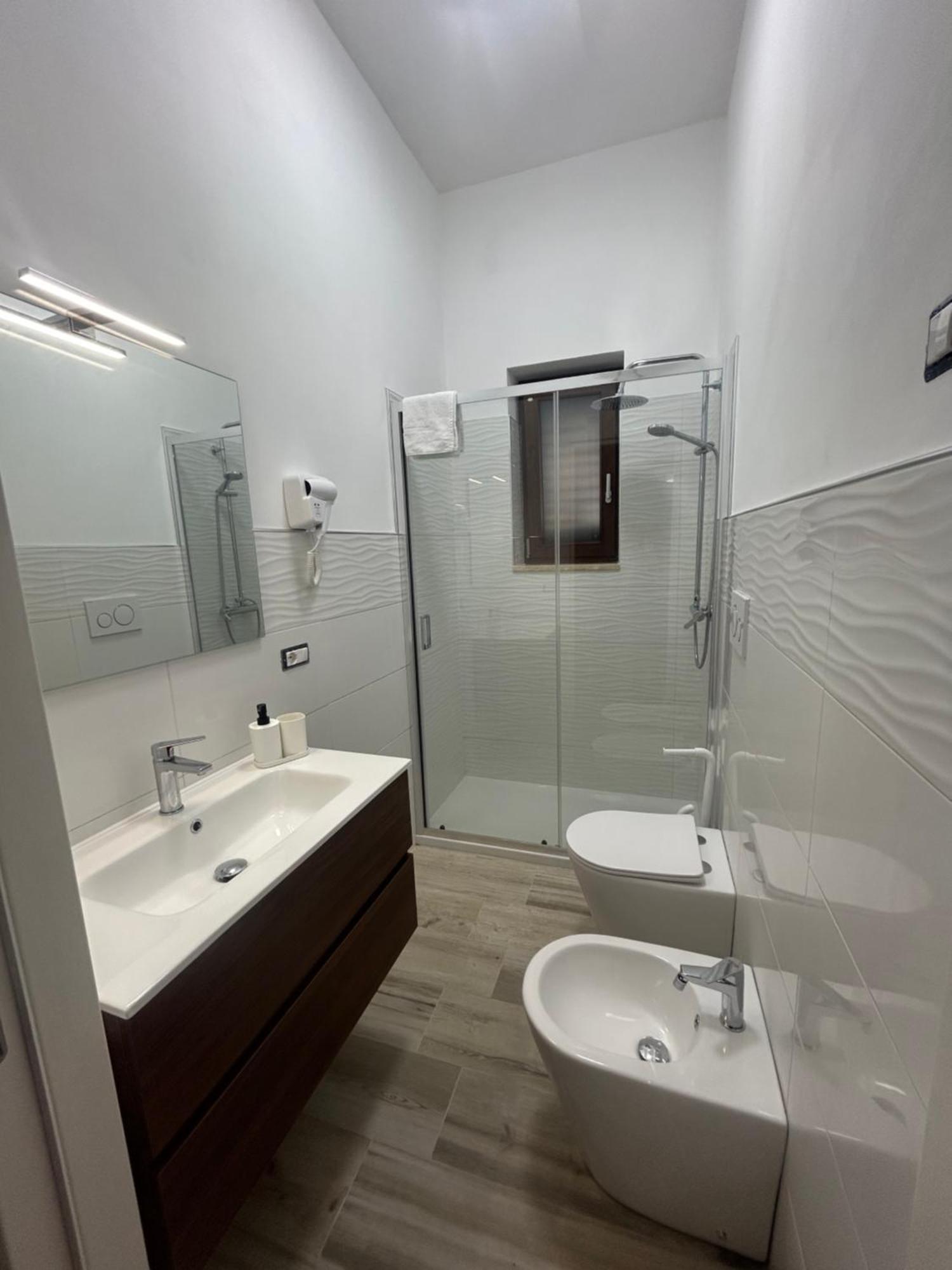 Casa Vacanze Nina Торре-Ово Экстерьер фото